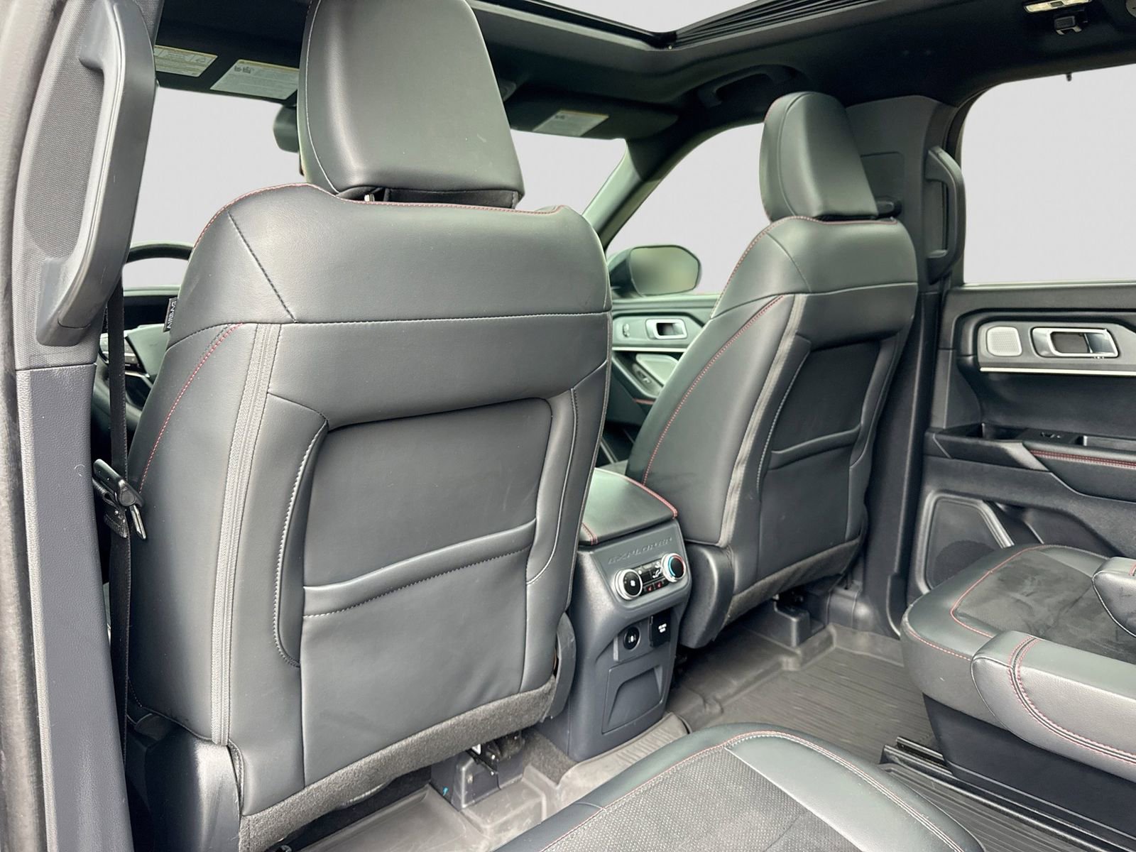 Certified 2025 Ford Explorer ST AWD/4WD image 22