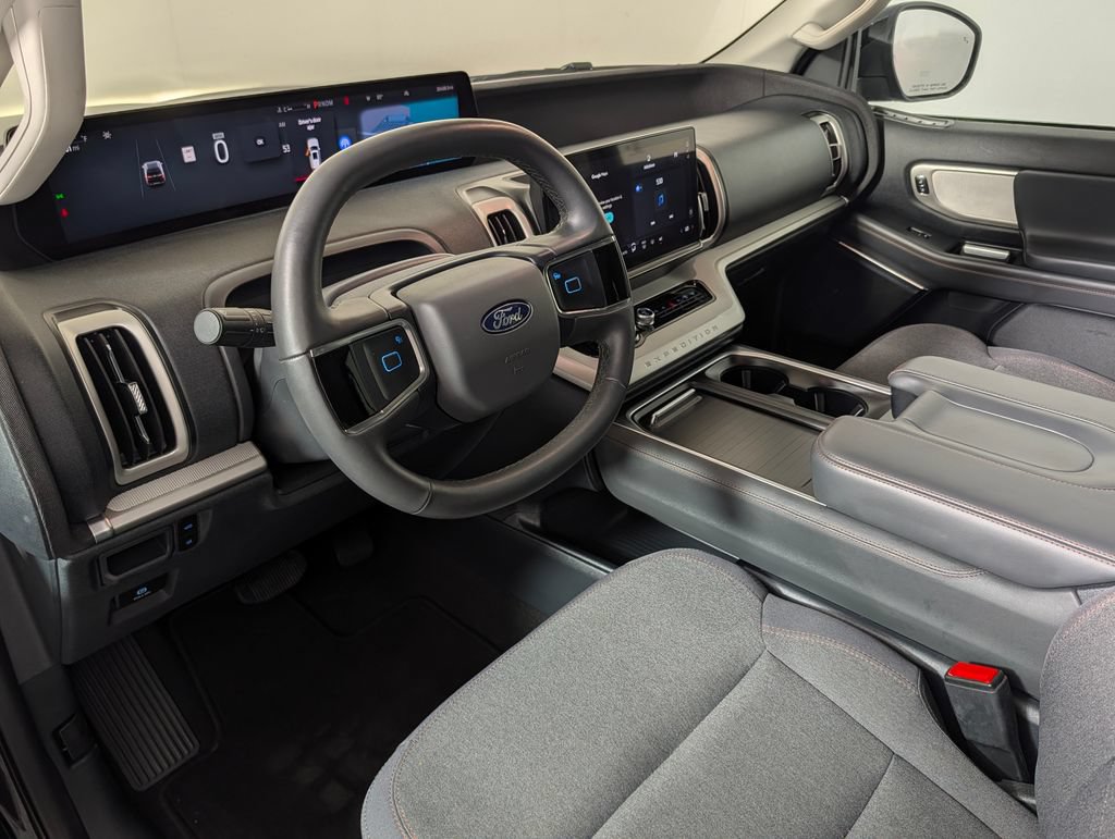 Certified 2025 Ford Expedition Active RWD image 24