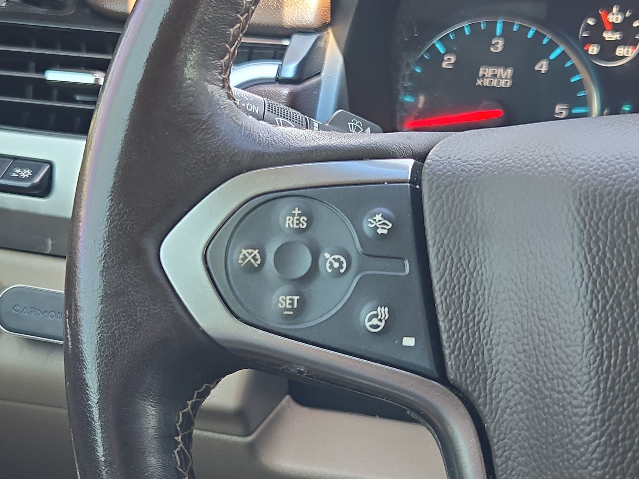 Used 2019 Chevrolet Suburban Premier RWD image 18