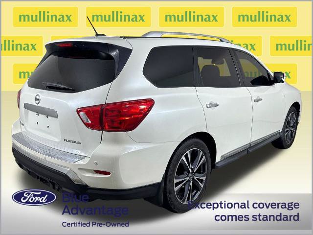 Used 2018 Nissan Pathfinder Platinum FWD image 4