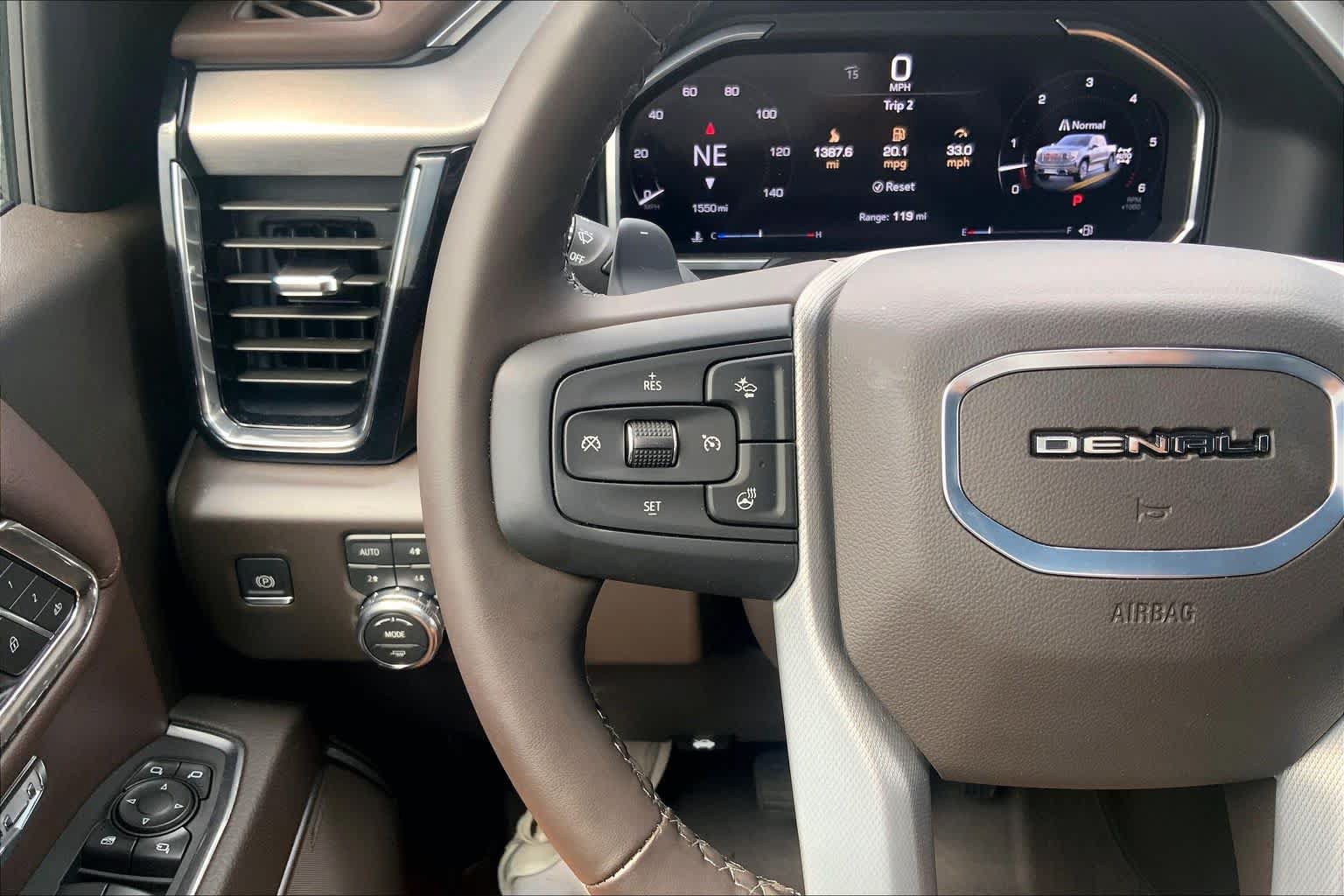 Used 2026 GMC Sierra 1500 Denali w/ Denali Reserve Package AWD/4WD image 24