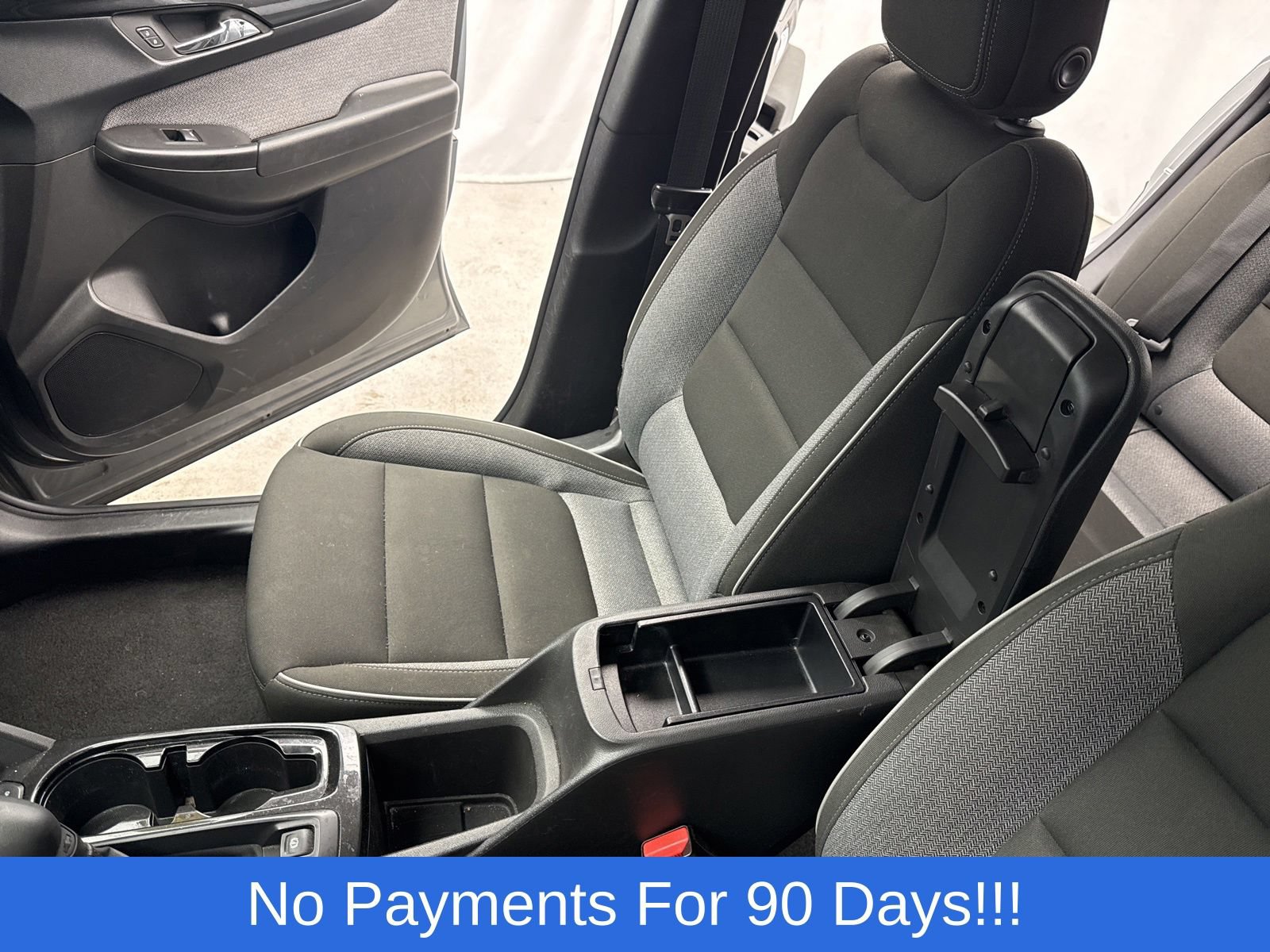 Used 2025 Chevrolet TrailBlazer LT AWD/4WD image 21