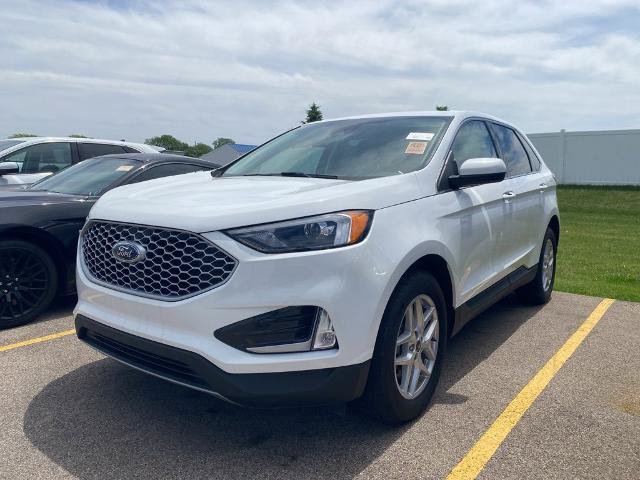 Certified 2024 Ford Edge SEL w/ Convenience Package AWD/4WD image 16
