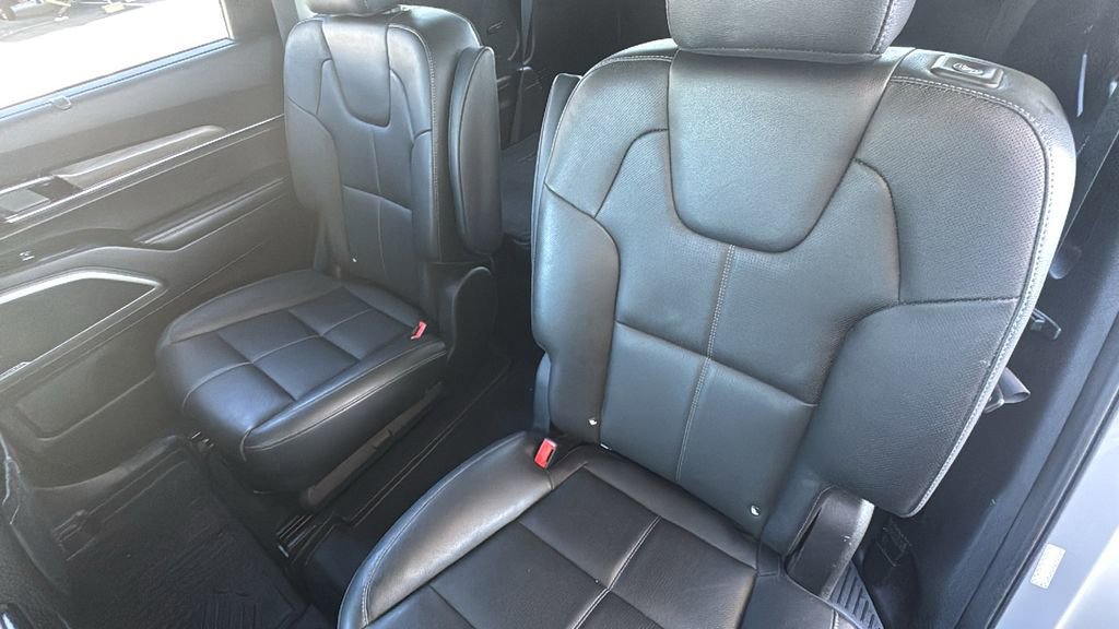 Used 2021 Kia Telluride EX w/ EX Premium Package image 23