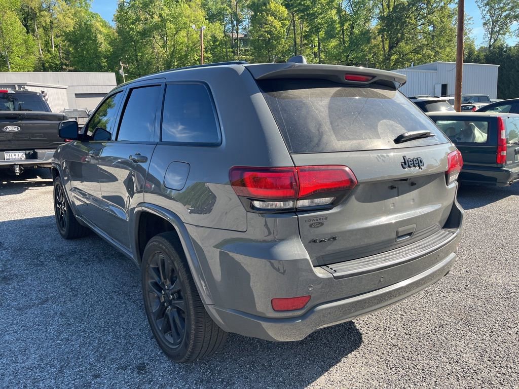 Used 2020 Jeep Grand Cherokee Altitude image 5