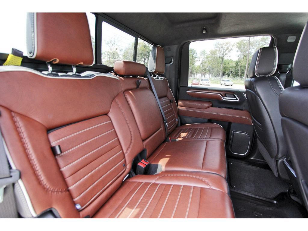 Used 2025 GMC Sierra 2500 Denali Ultimate w/ Max Trailering Package AWD/4WD image 15