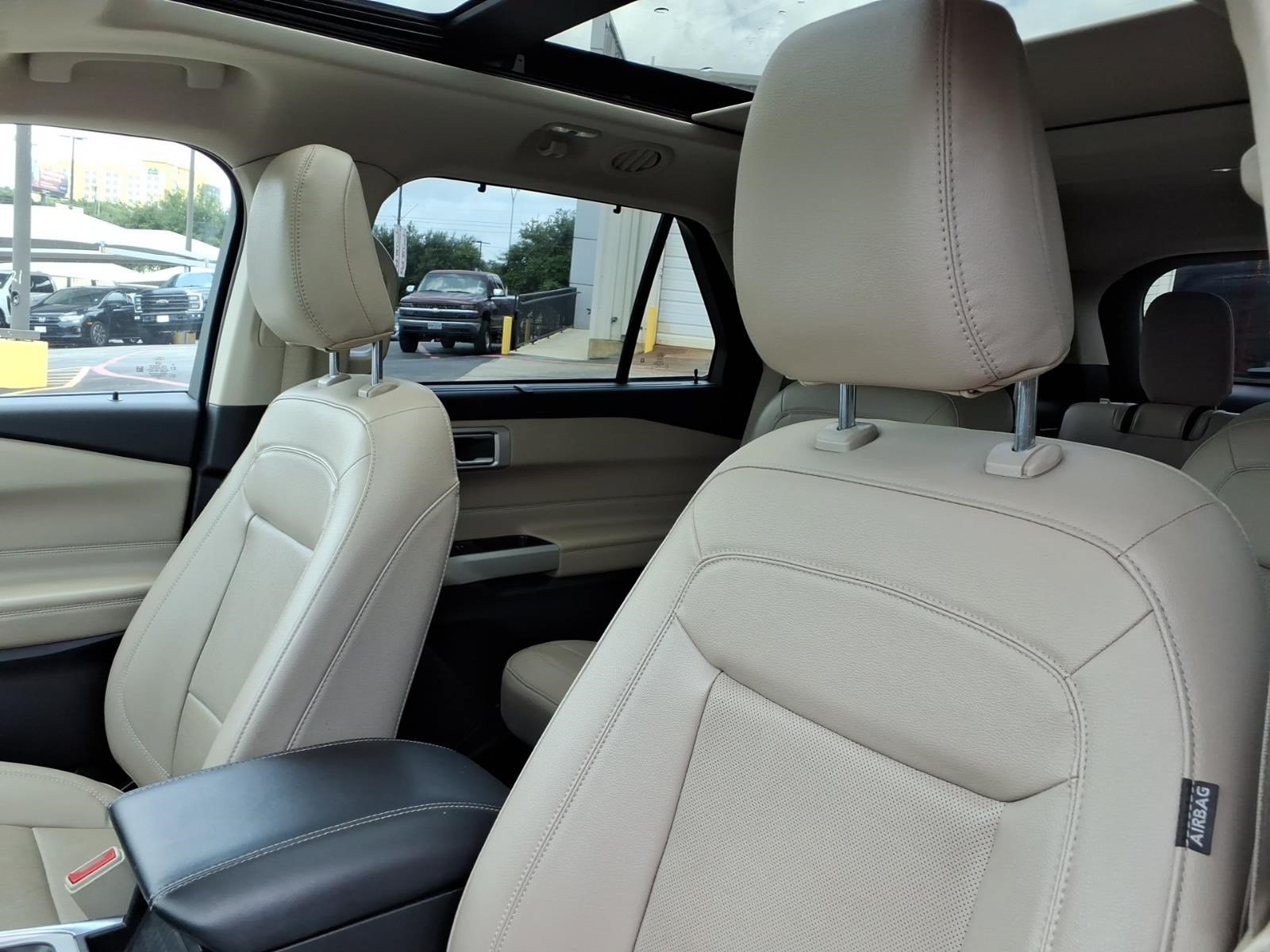 Certified 2023 Ford Explorer Limited w/ Limited Technology Package RWD image 15