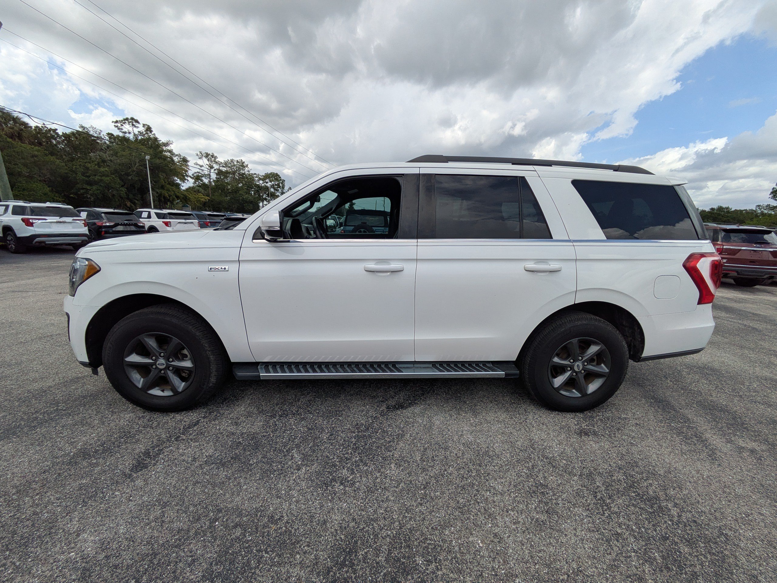 Certified 2021 Ford Expedition XLT AWD/4WD image 7