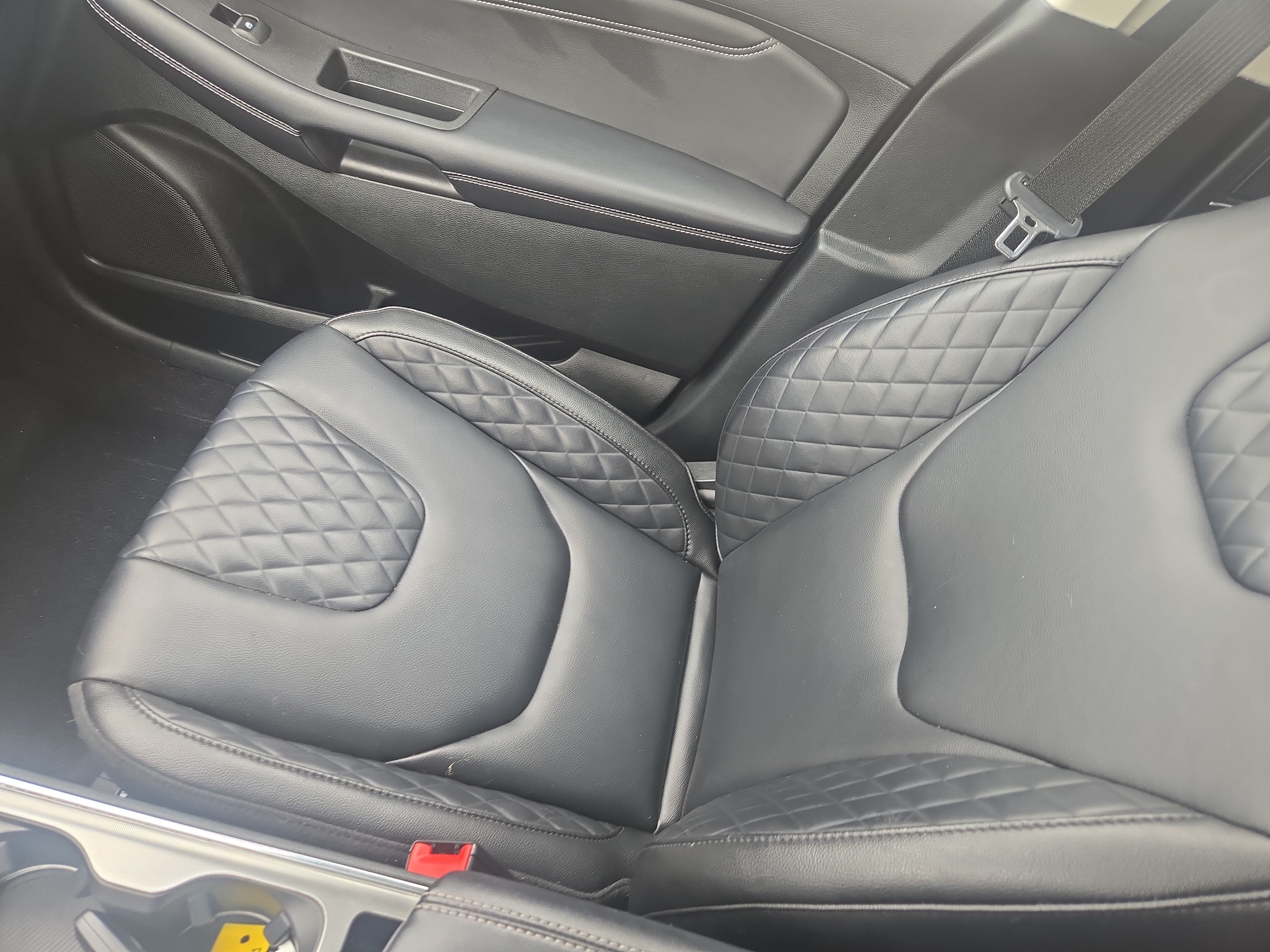 Certified 2023 Ford Edge Titanium AWD/4WD image 27