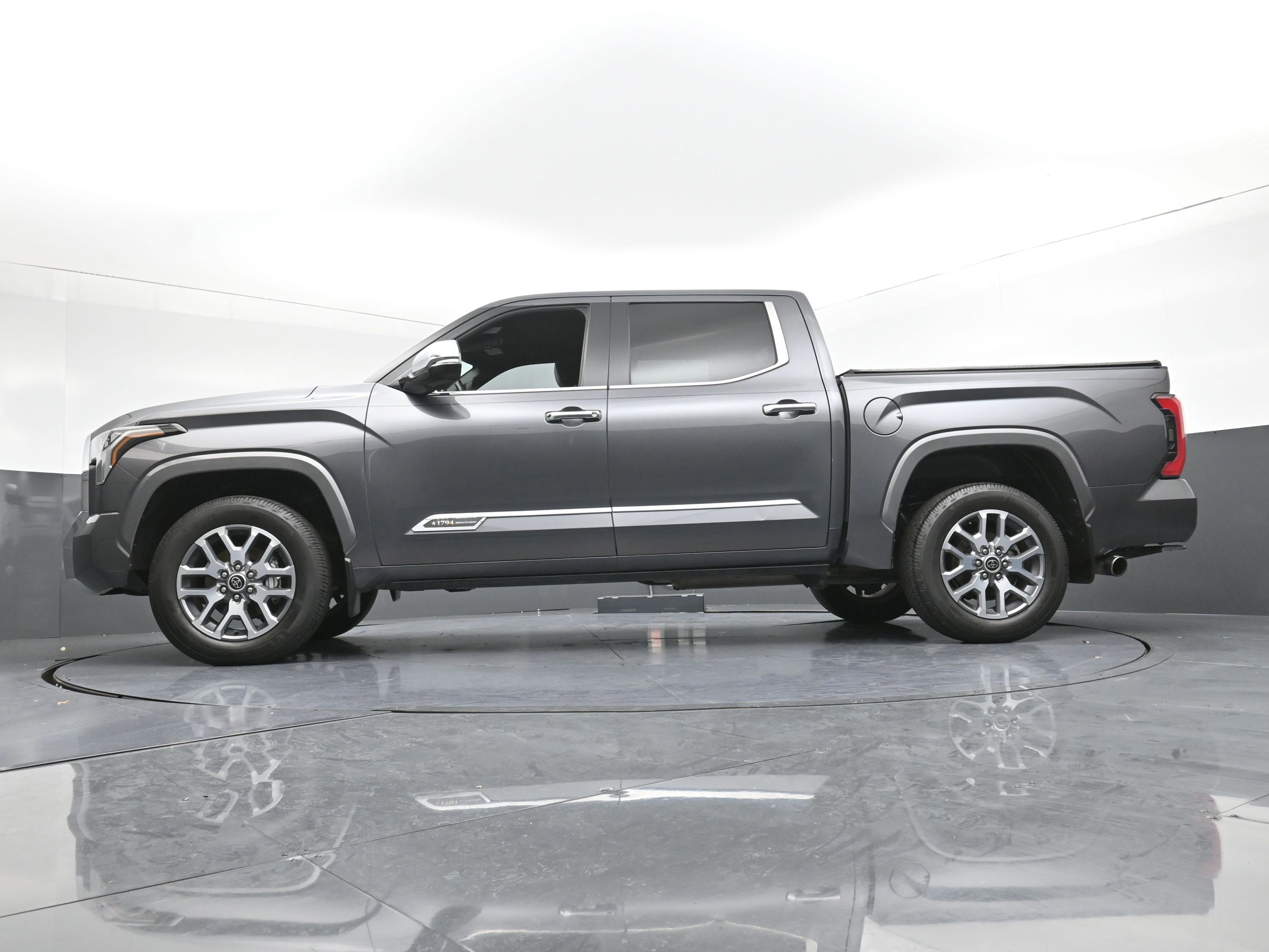 Used 2024 Toyota Tundra 1794 Edition image 6