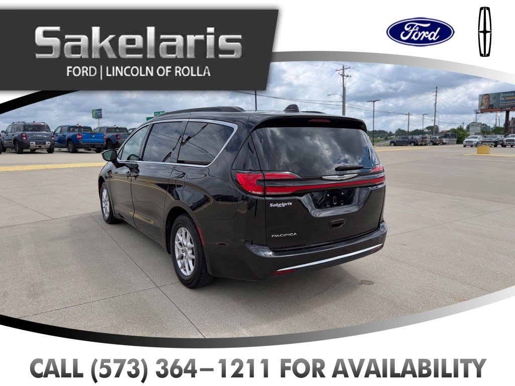 Used 2022 Chrysler Pacifica Touring-L FWD image 7