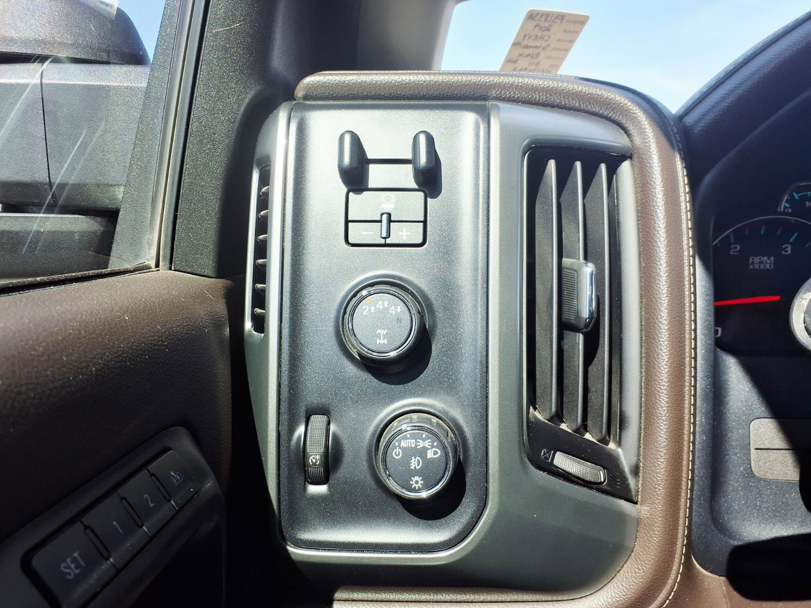 Used 2019 Chevrolet Silverado 2500 LTZ w/ Duramax Plus Package AWD/4WD image 26