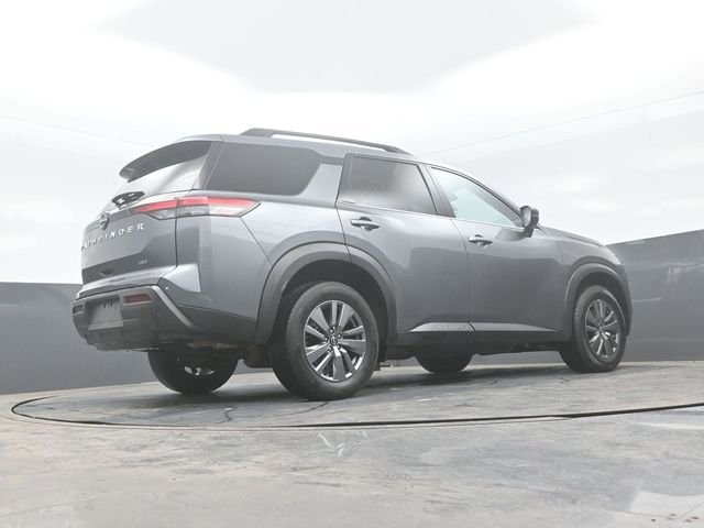 Used 2025 Nissan Pathfinder SV AWD/4WD image 21