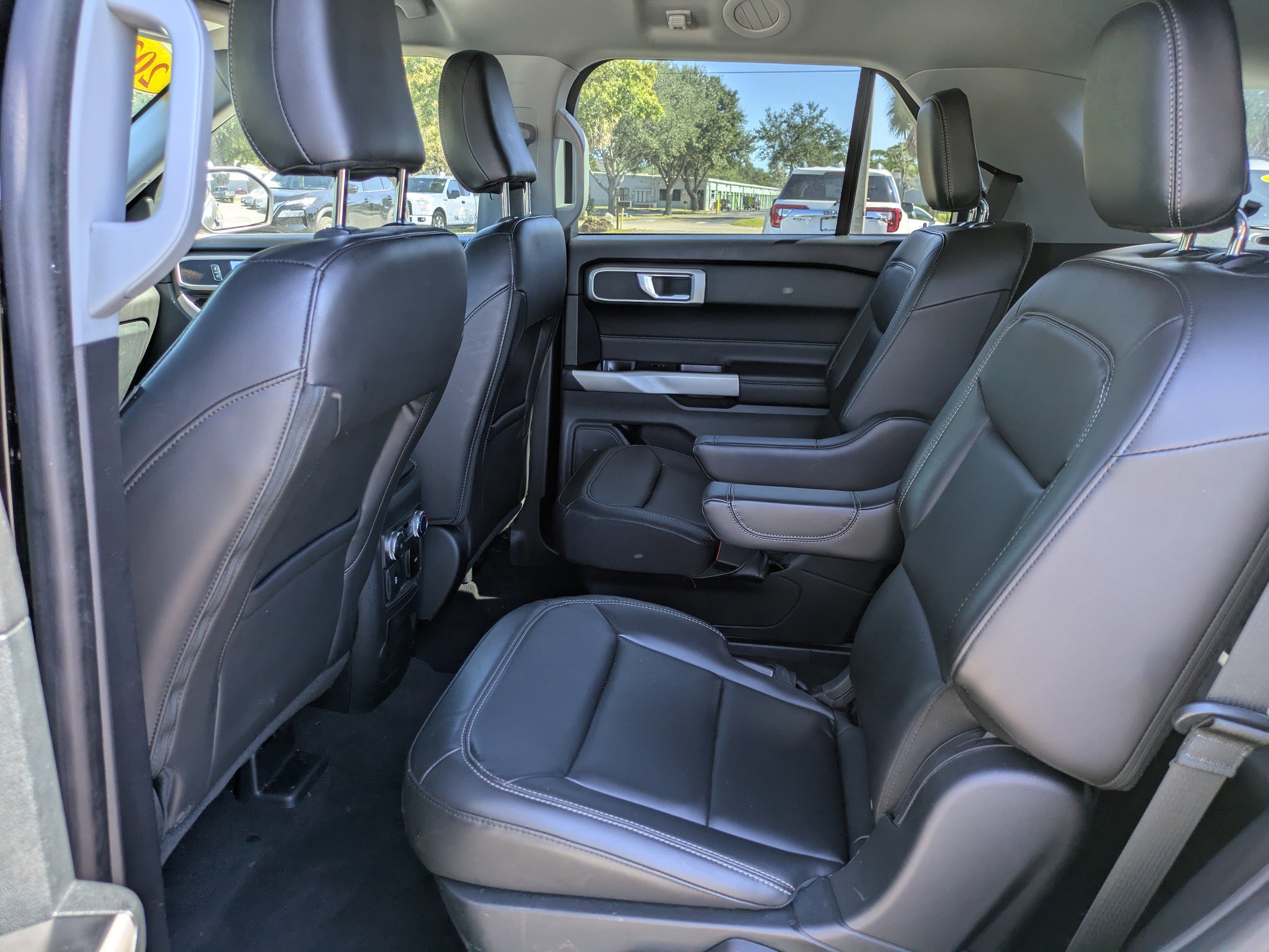 Certified 2022 Ford Explorer XLT w/ Equipment Group 202A image 13