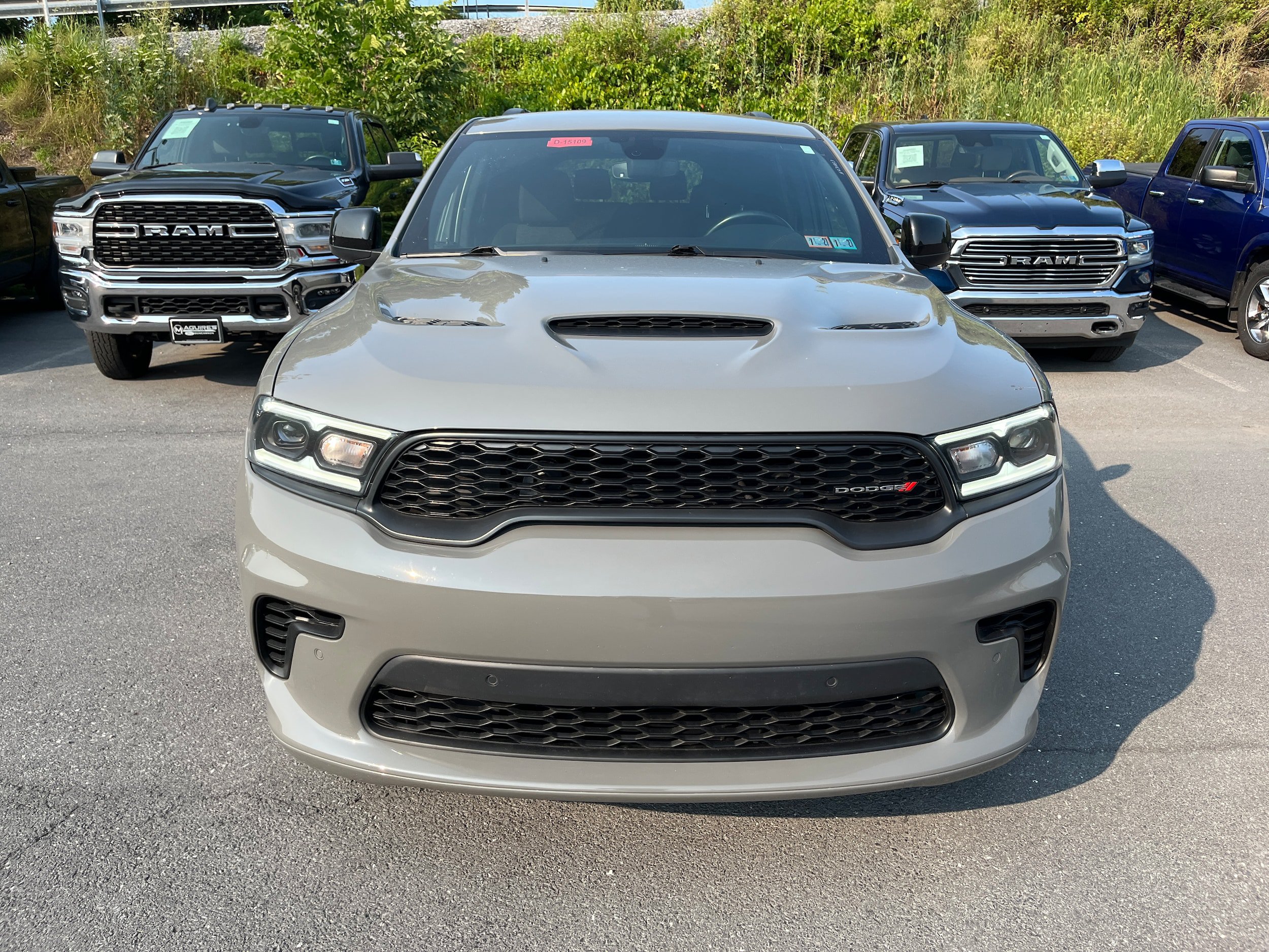 Used 2023 Dodge Durango R/T w/ Blacktop Package AWD/4WD image 3