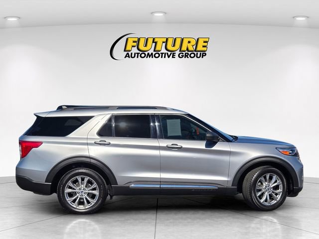 Certified 2021 Ford Explorer XLT w/ Equipment Group 202A image 6