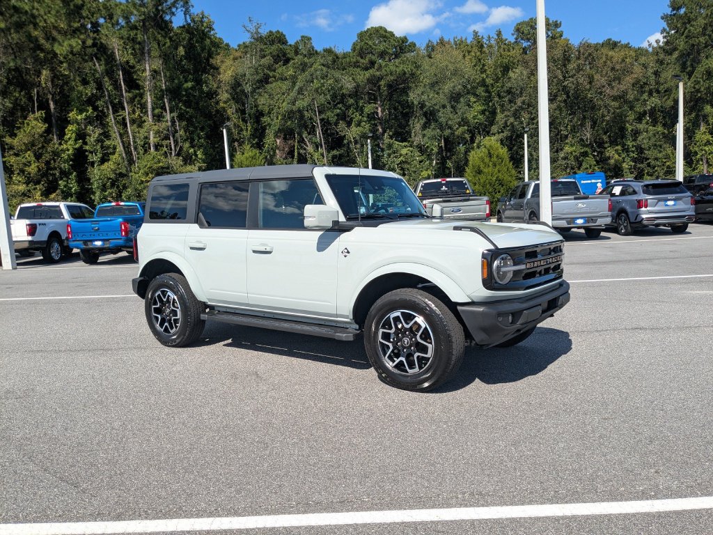 Certified 2024 Ford Bronco Outer Banks AWD/4WD image 2