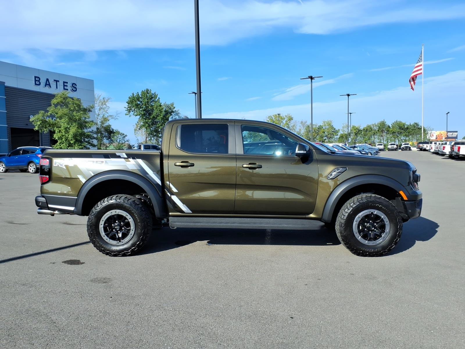 Certified 2024 Ford Ranger Raptor AWD/4WD image 2