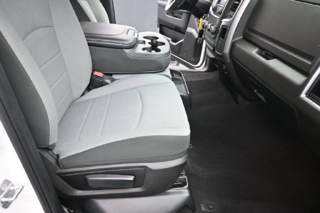 Used 2021 RAM 1500 Classic SLT AWD/4WD image 27