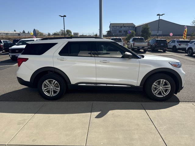 Certified 2024 Ford Explorer XLT AWD/4WD image 6