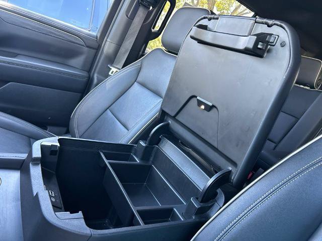 Used 2024 GMC Yukon SLT RWD image 38