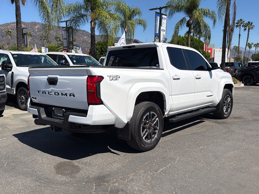 Used 2025 Toyota Tacoma TRD Sport AWD/4WD image 13