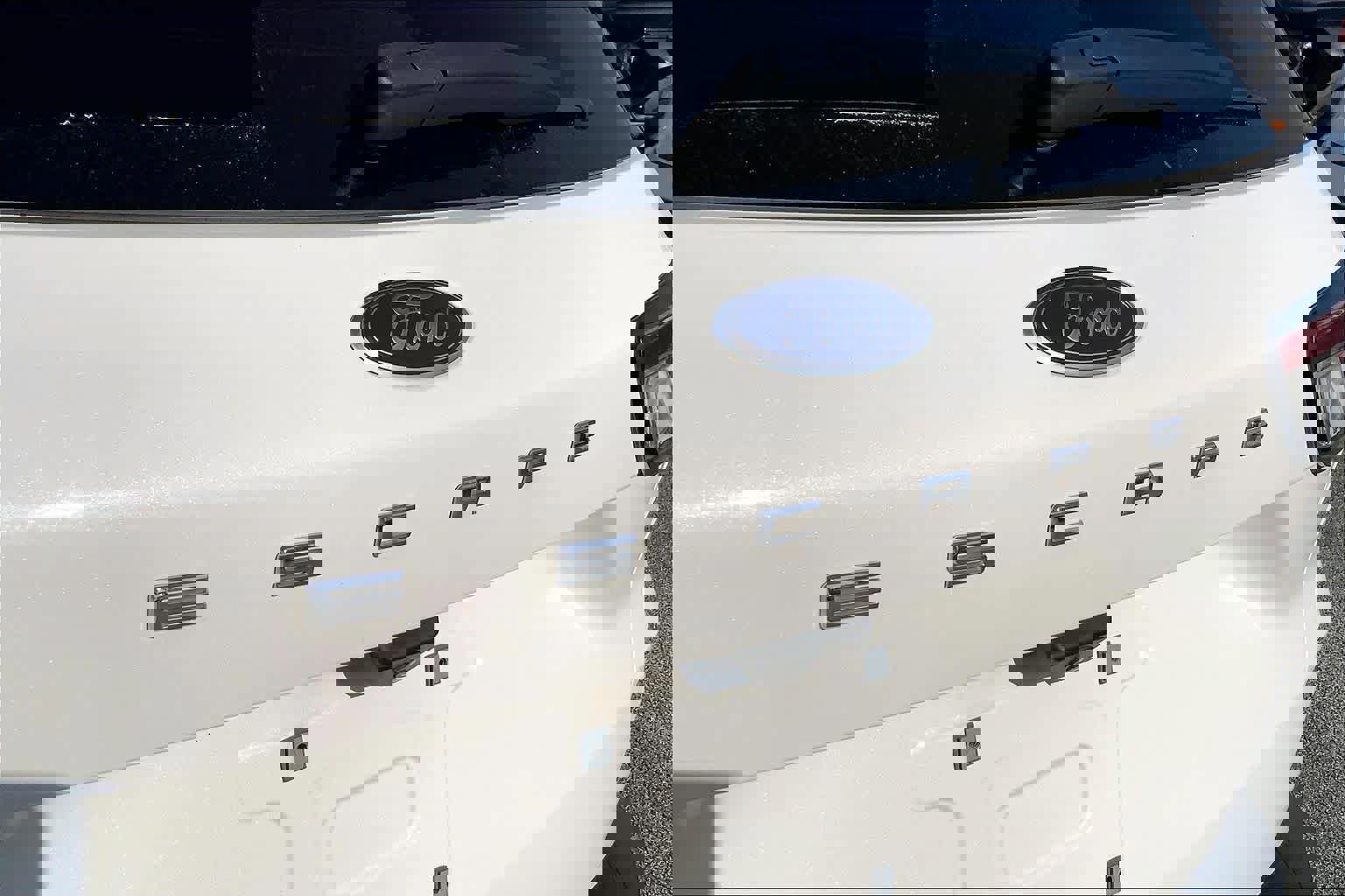 Certified 2022 Ford Escape SEL w/ Technology Package image 12