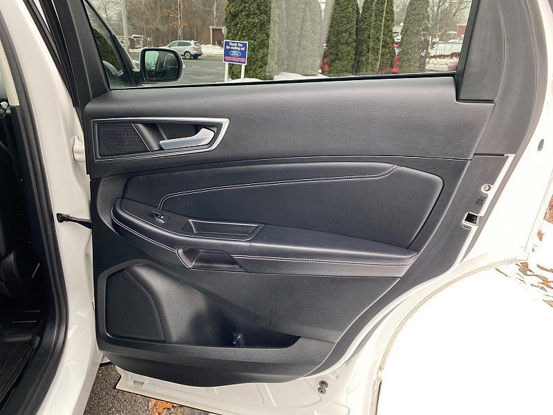 Certified 2022 Ford Edge Titanium w/ Cargo Accessory Package image 38