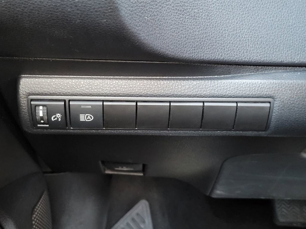 Used 2023 Toyota Corolla LE image 24