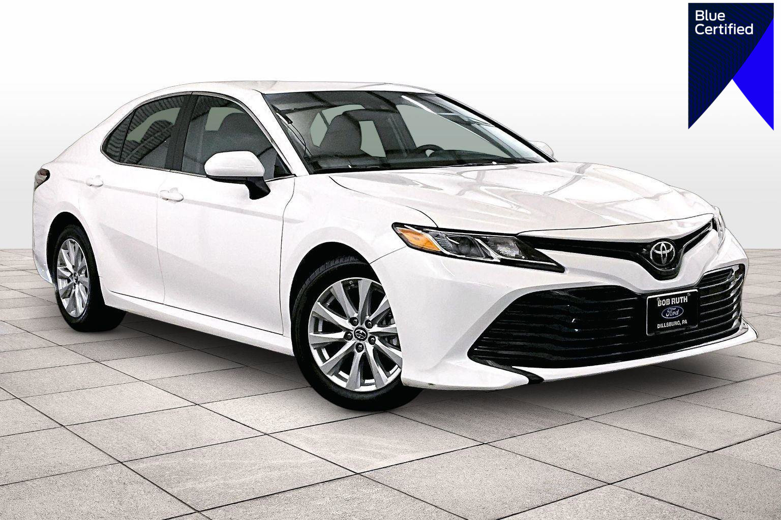 Used 2018 Toyota Camry LE image 1