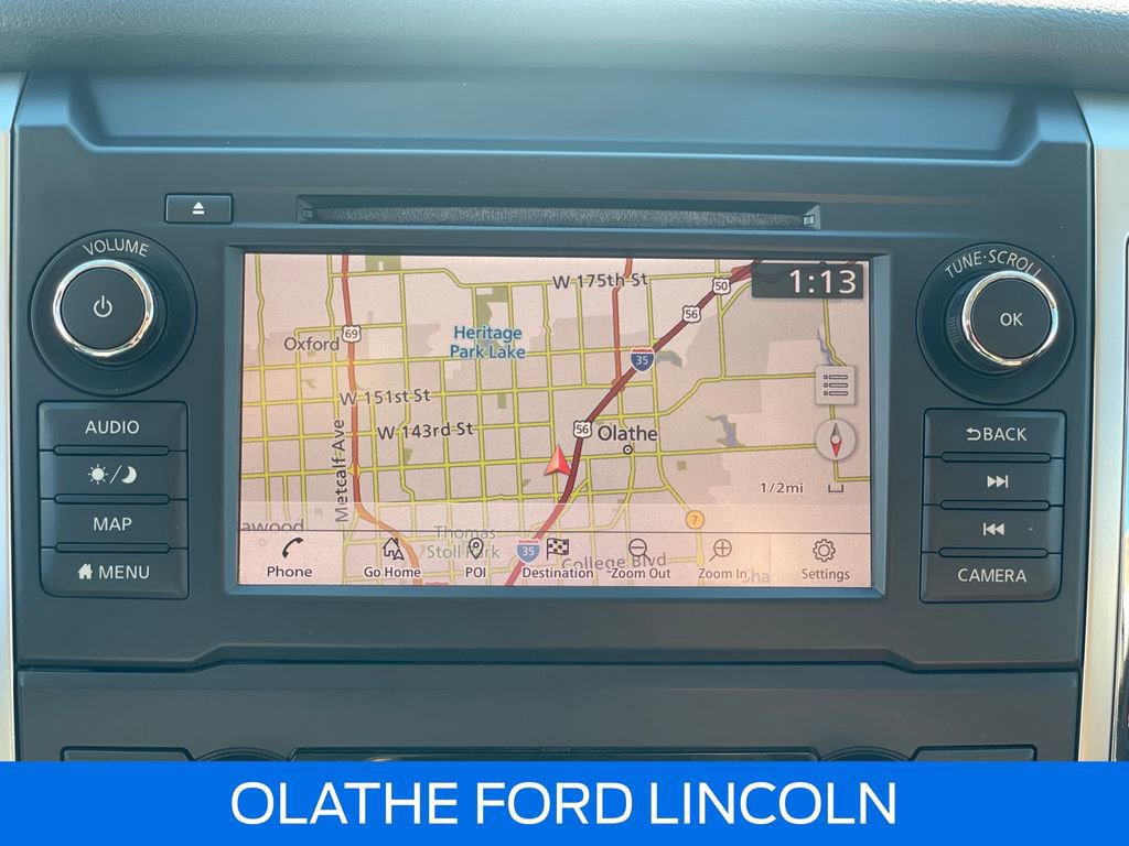 Used 2019 Nissan Titan SV w/ SV Convenience Package image 11