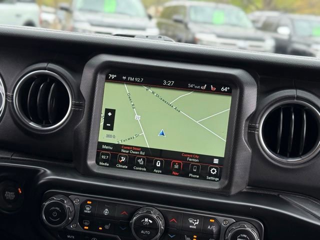 Used 2021 Jeep Wrangler Unlimited Sahara w/ Uconnect 4C Nav & Sound Group AWD/4WD video 3