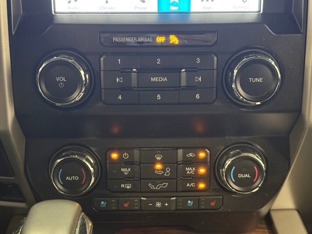 Certified 2019 Ford F150 Lariat w/ Trailer Tow Package AWD/4WD image 32