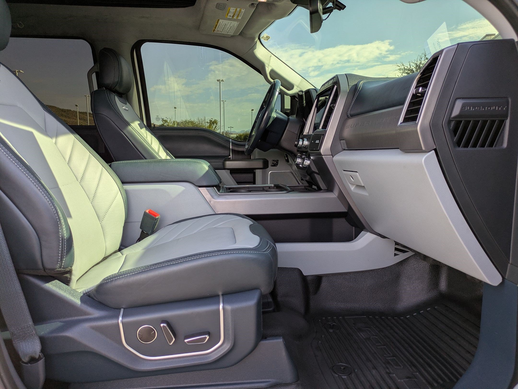 Certified 2022 Ford F350 Limited AWD/4WD image 34