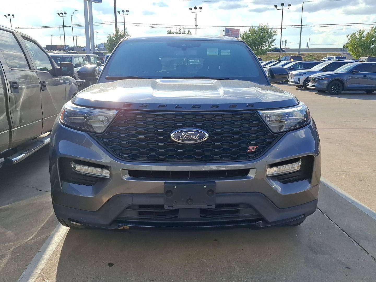 Certified 2022 Ford Explorer ST w/ ST Street Pack RWD image 25