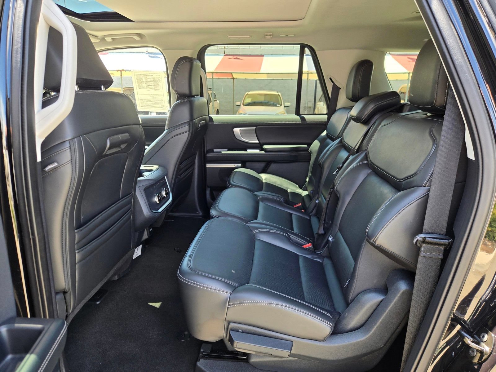 Certified 2025 Ford Expedition Max Platinum AWD/4WD image 12