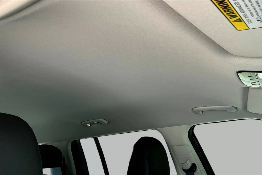 Used 2025 Hyundai Santa Fe SEL AWD/4WD image 30