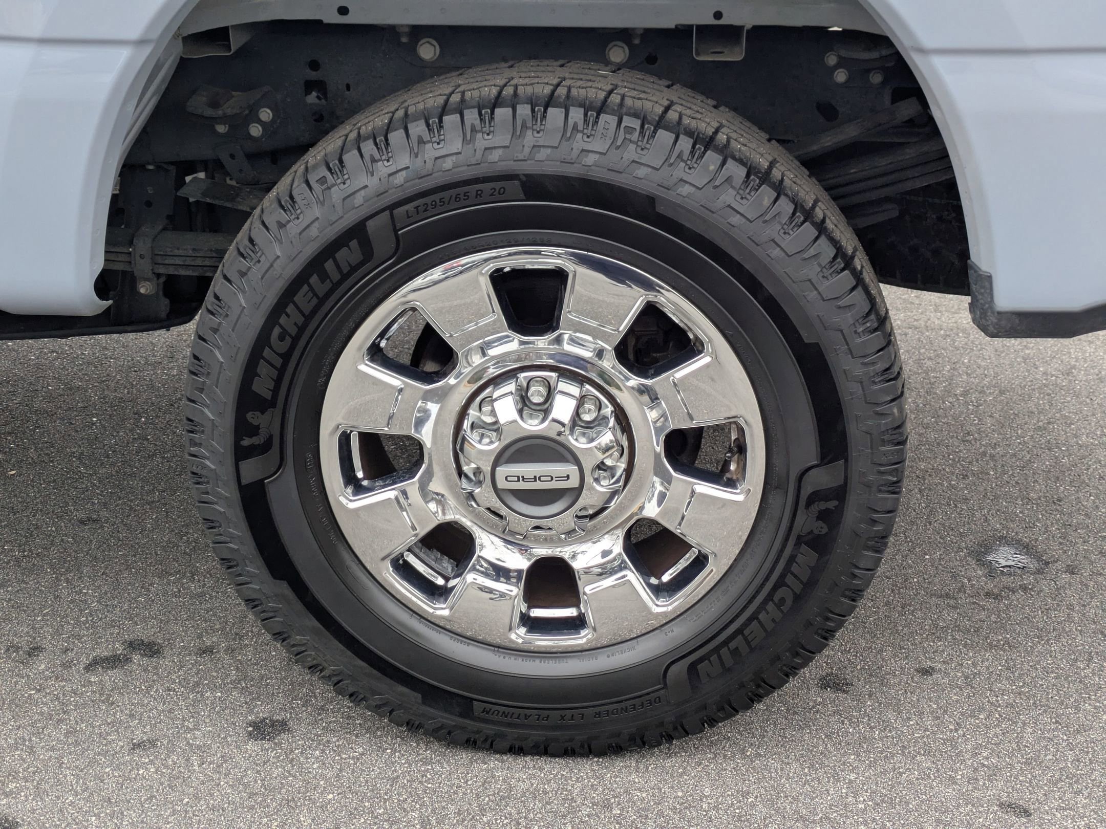 Certified 2024 Ford F350 Lariat w/ Chrome Package image 8