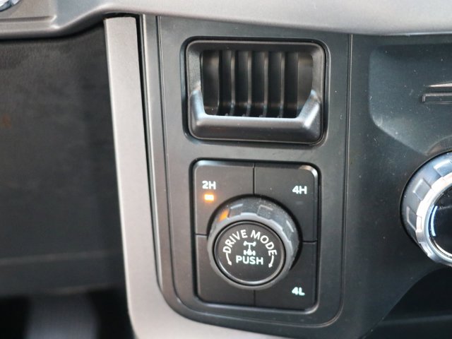 Certified 2025 Ford F150 XLT w/ Equipment Group 302A MID AWD/4WD image 28