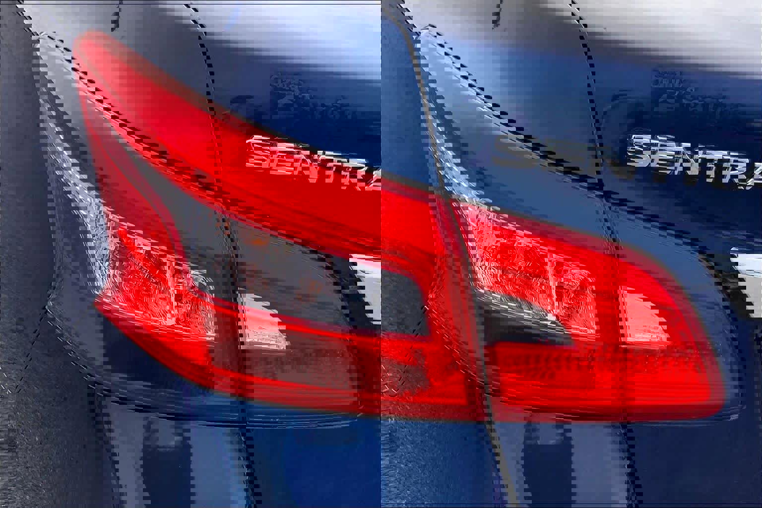 Used 2019 Nissan Sentra SV image 28