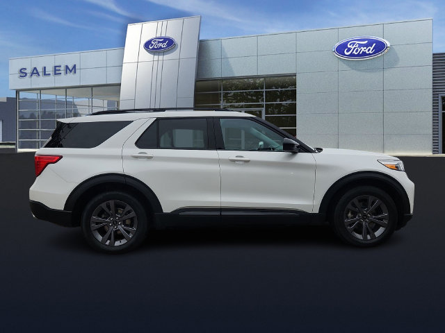 Certified 2023 Ford Explorer XLT w/ Equipment Group 202A AWD/4WD image 2