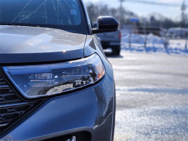 Certified 2023 Ford Explorer XLT w/ Equipment Group 202A image 10