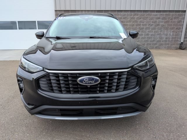 Certified 2023 Ford Escape Platinum AWD/4WD image 8