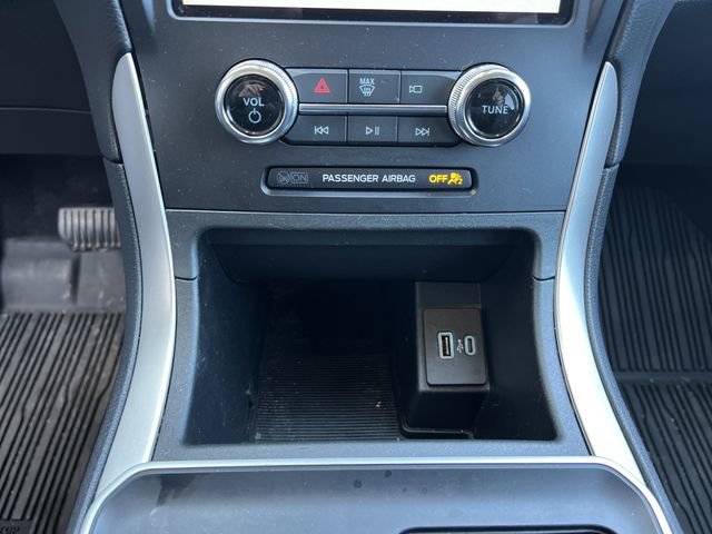 Certified 2024 Ford Edge SE image 31