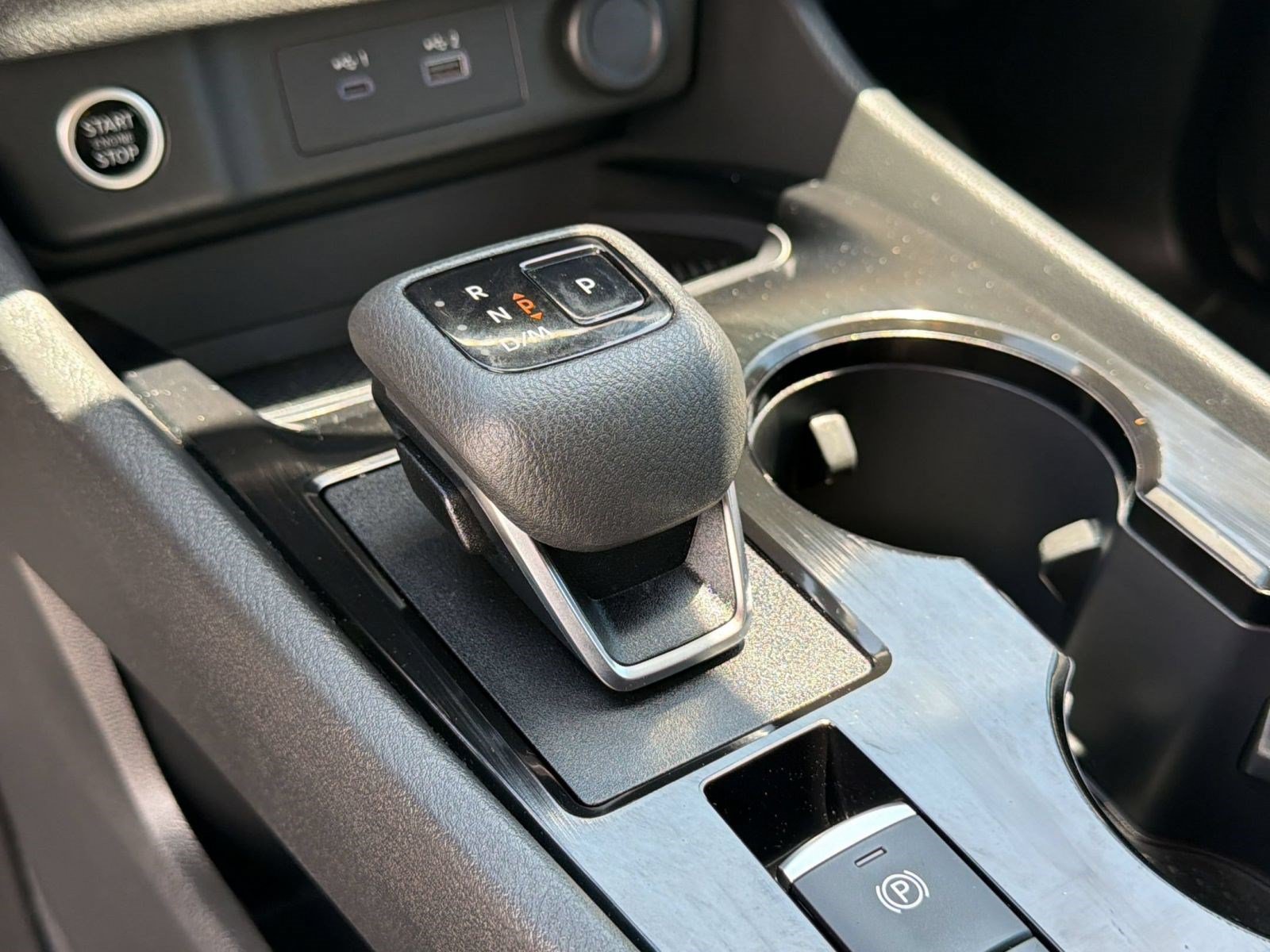 Used 2023 Nissan Rogue SV FWD image 18