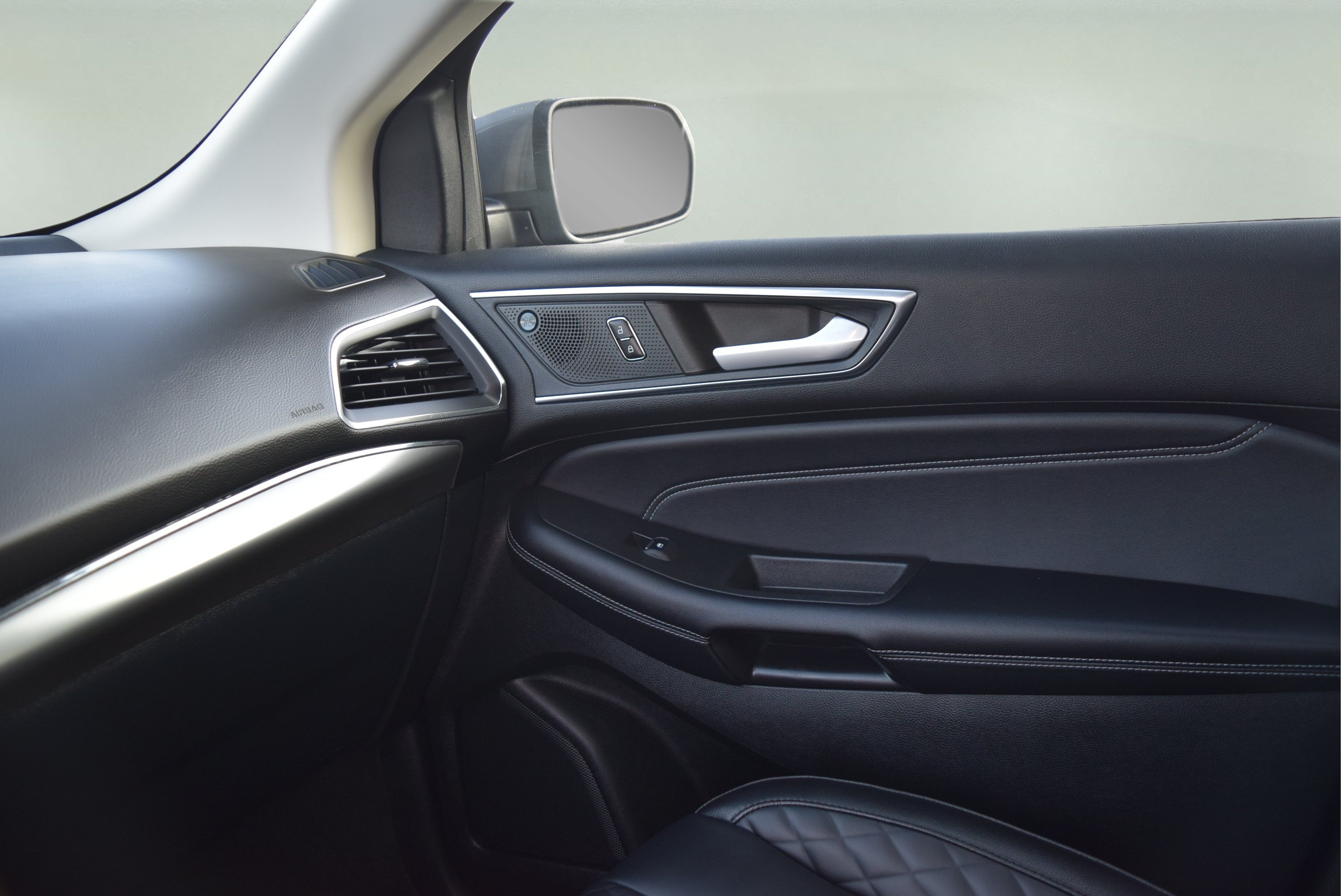 Certified 2023 Ford Edge Titanium AWD/4WD image 18