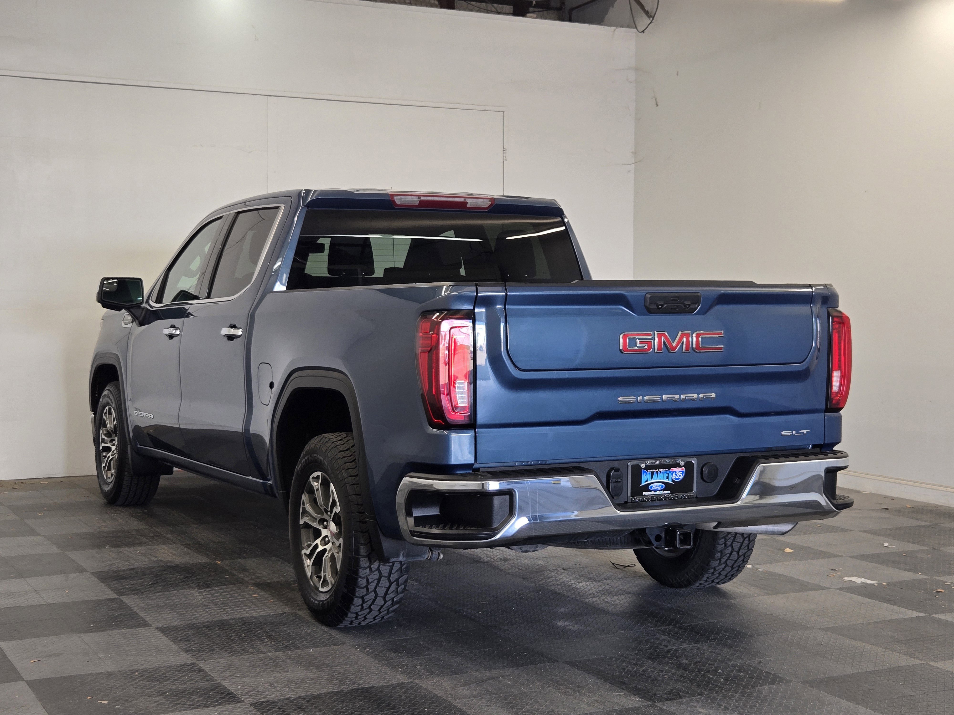 Used 2024 GMC Sierra 1500 SLT RWD image 5