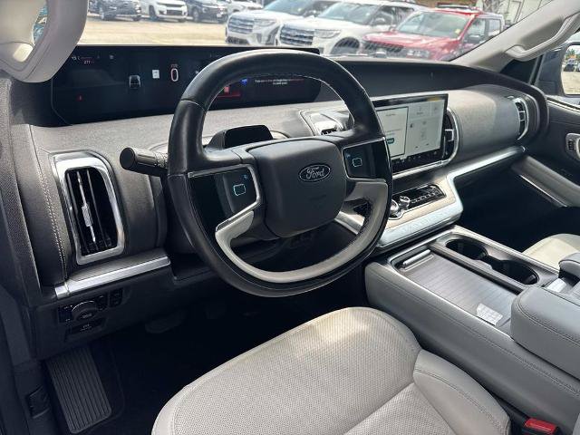 Certified 2025 Ford Expedition Platinum w/ Driver's Package AWD/4WD image 20