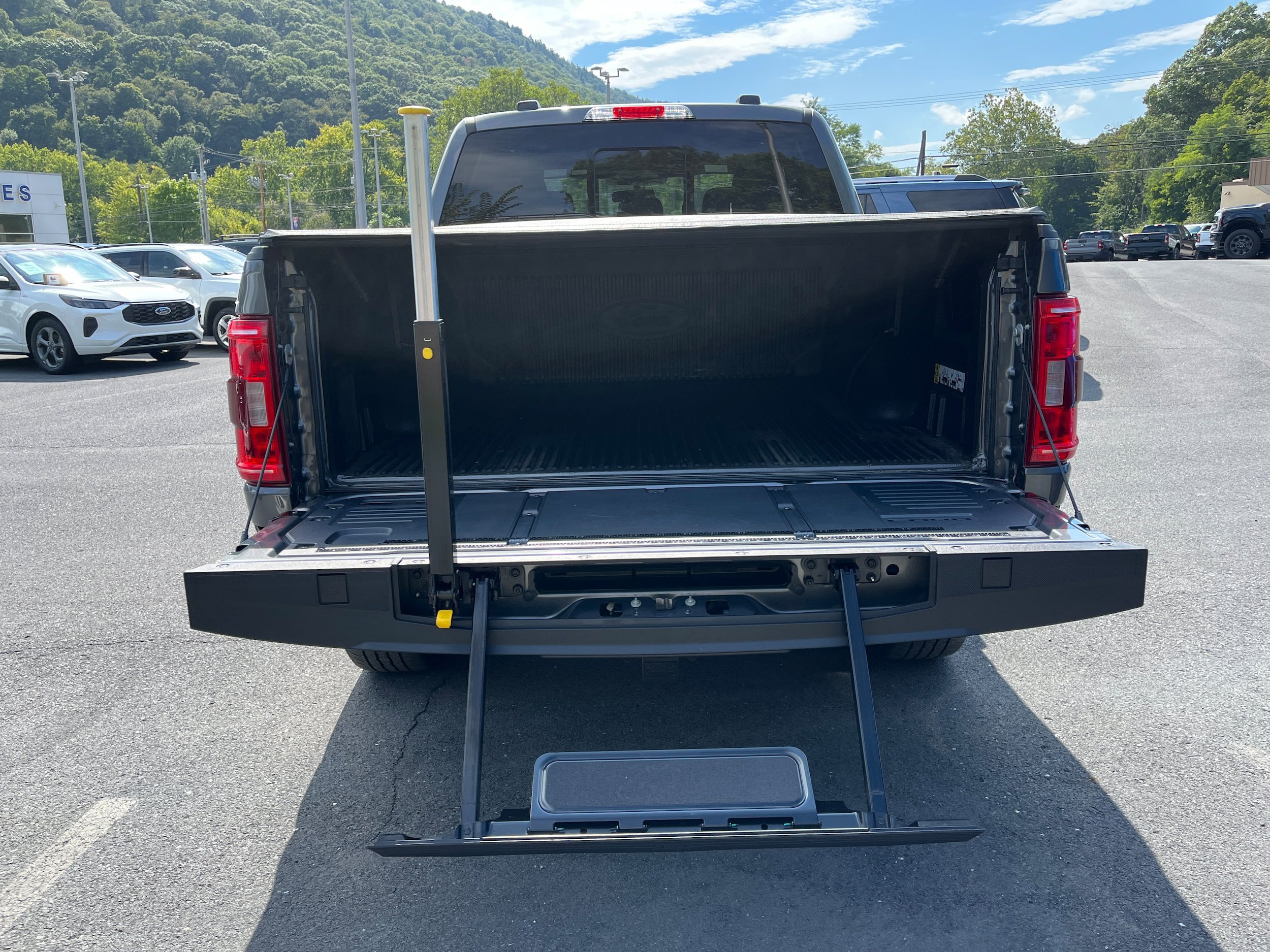 Certified 2022 Ford F150 XLT w/ Equipment Group 302A High AWD/4WD image 10