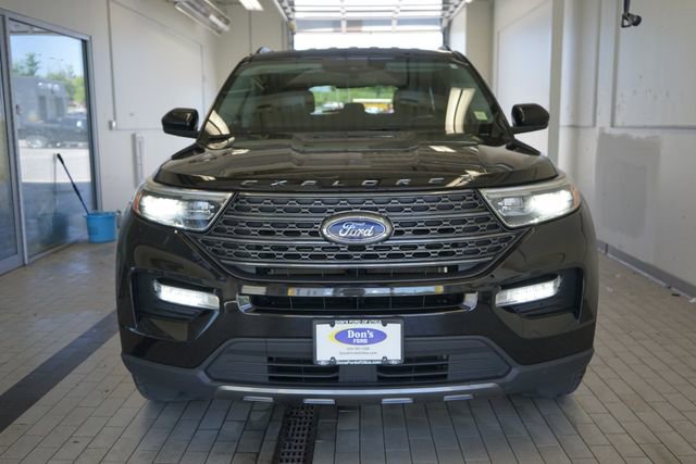 Certified 2022 Ford Explorer XLT w/ Equipment Group 202A AWD/4WD image 17
